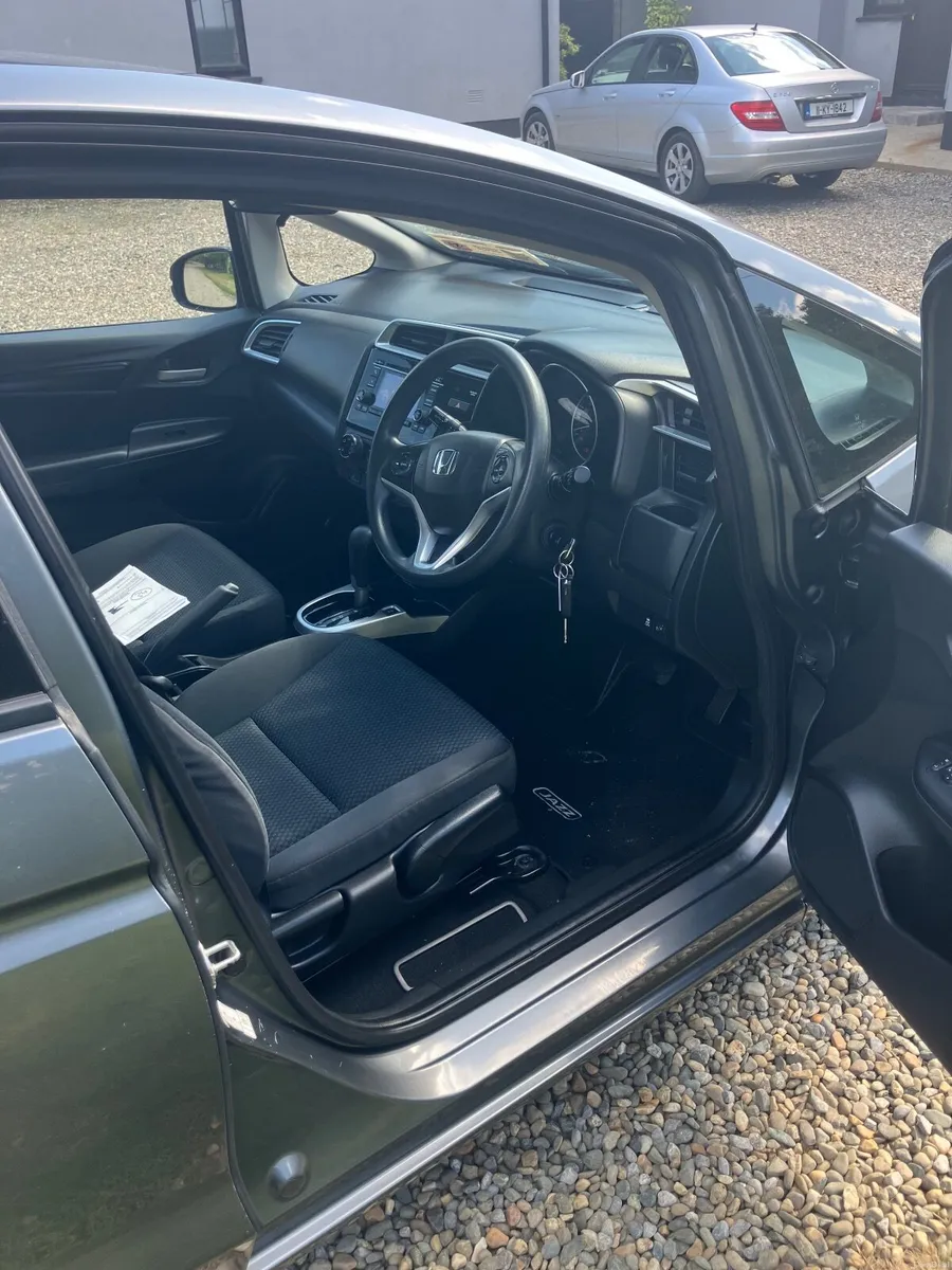 Honda Jazz 2018 Automatic - Image 3