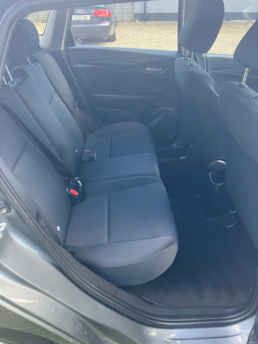Honda Jazz 2018 Automatic - Image 4