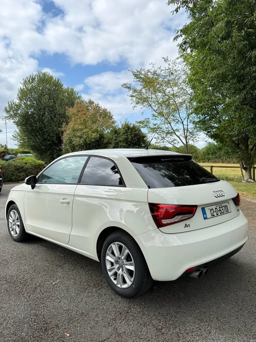 Audi A1 2012- White - Image 6