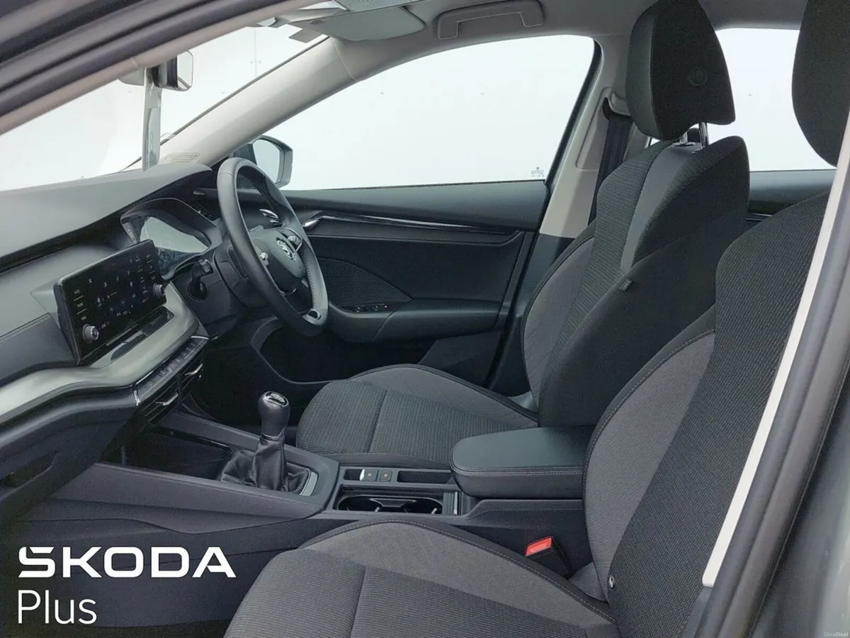 Skoda Octavia AMBITION 2.0TDI 115HP *WIRELESS CARP - Image 4