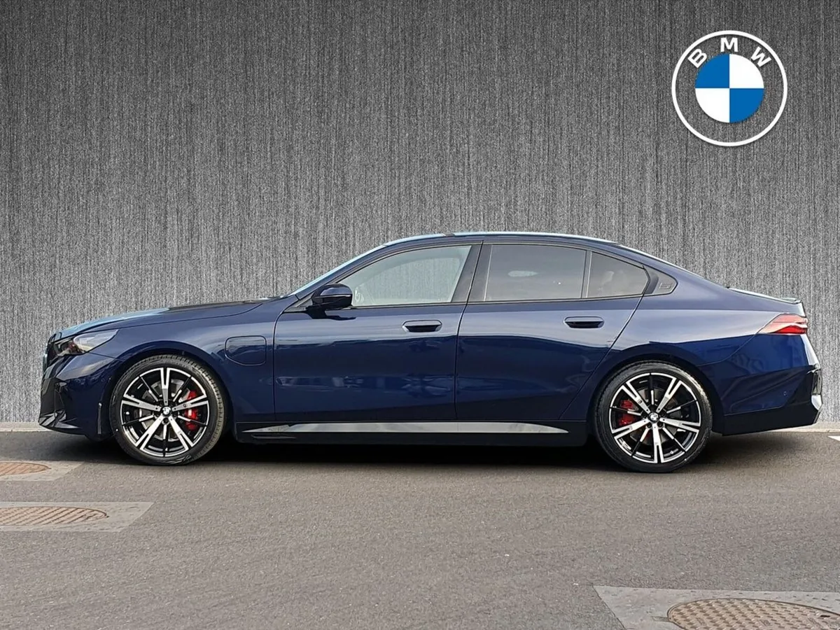 BMW 5-Series 530e M Sport Pro Saloon - Image 3
