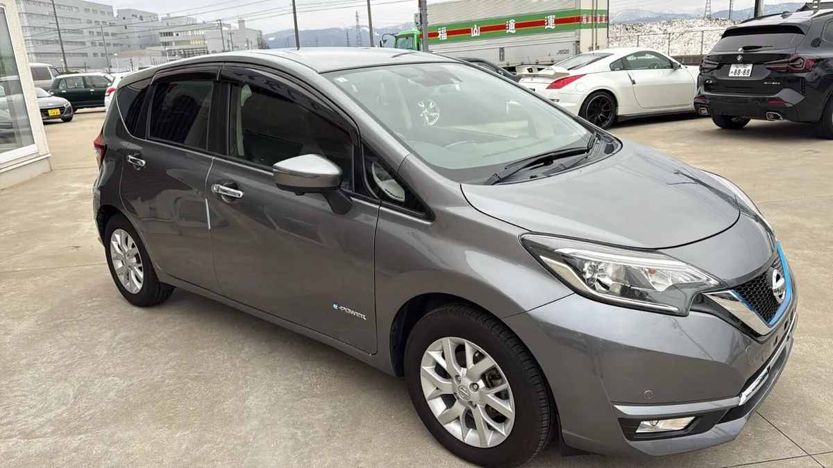 Nissan Note 2017 - Image 2
