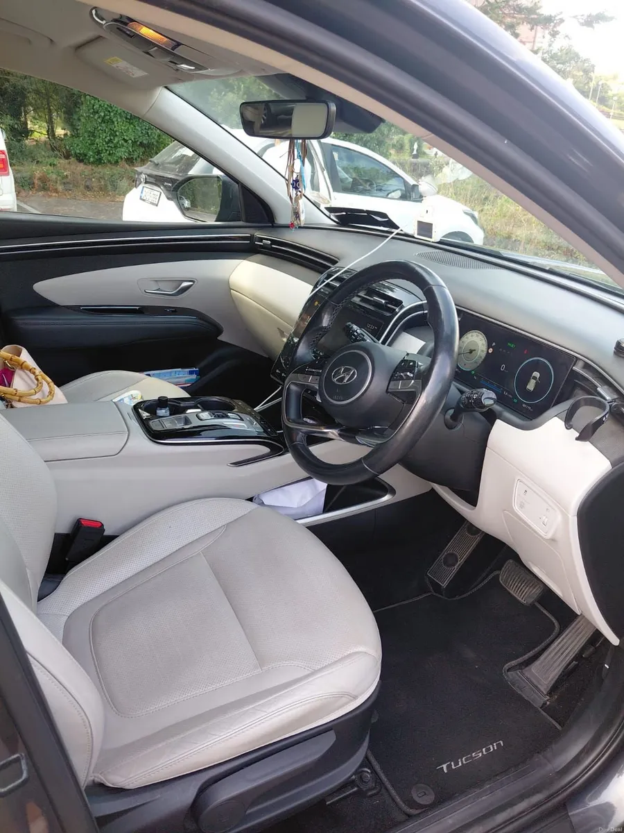 Hyundai Tucson Executive Plus HEV Auto - Image 4
