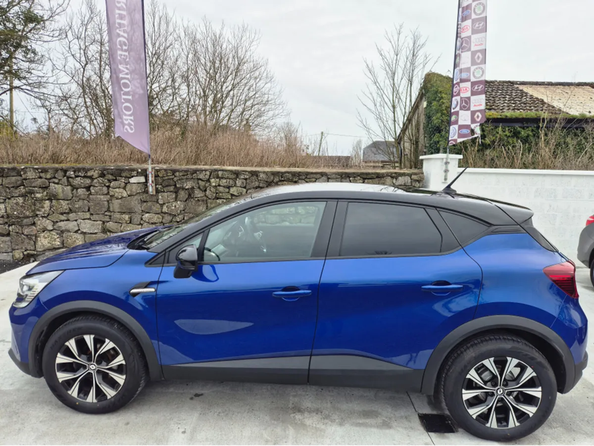 Renault Captur LIMITED EDITION NAEB TCE 90 5DR - Image 2