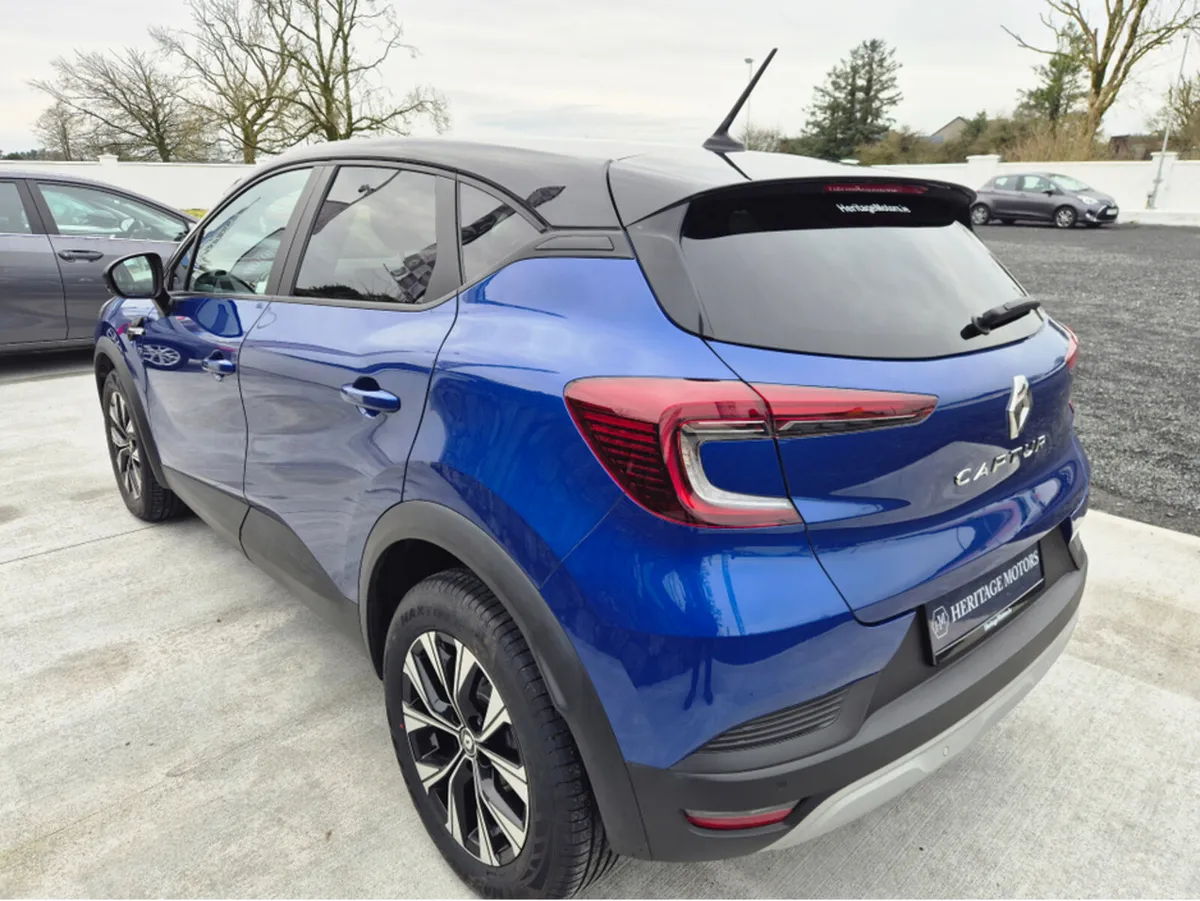 Renault Captur LIMITED EDITION NAEB TCE 90 5DR - Image 6