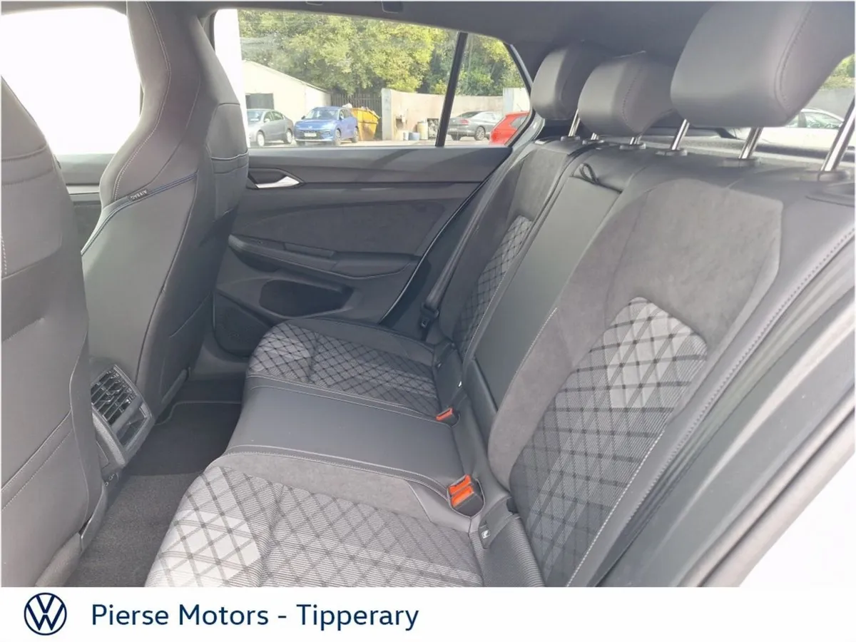 Volkswagen Golf R-LINE 2.0 TDI 150HP DSG BLACK EDI - Image 6