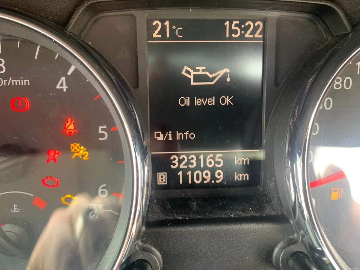 Nissan Qashqai 2010 - Image 3