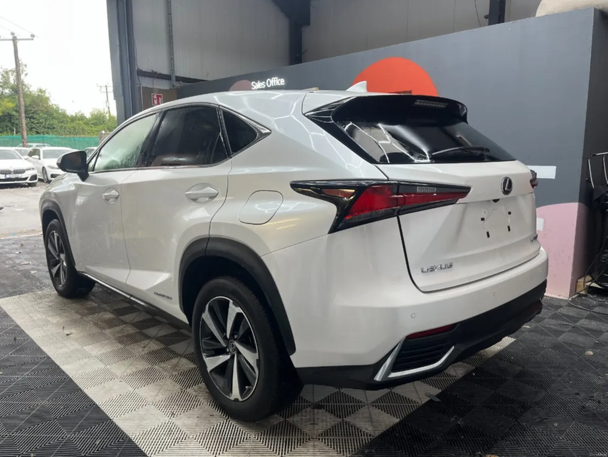 Lexus NX 2019 LEXUS NX300H PACKAGE  2.5 AUTOMATIC - Image 5