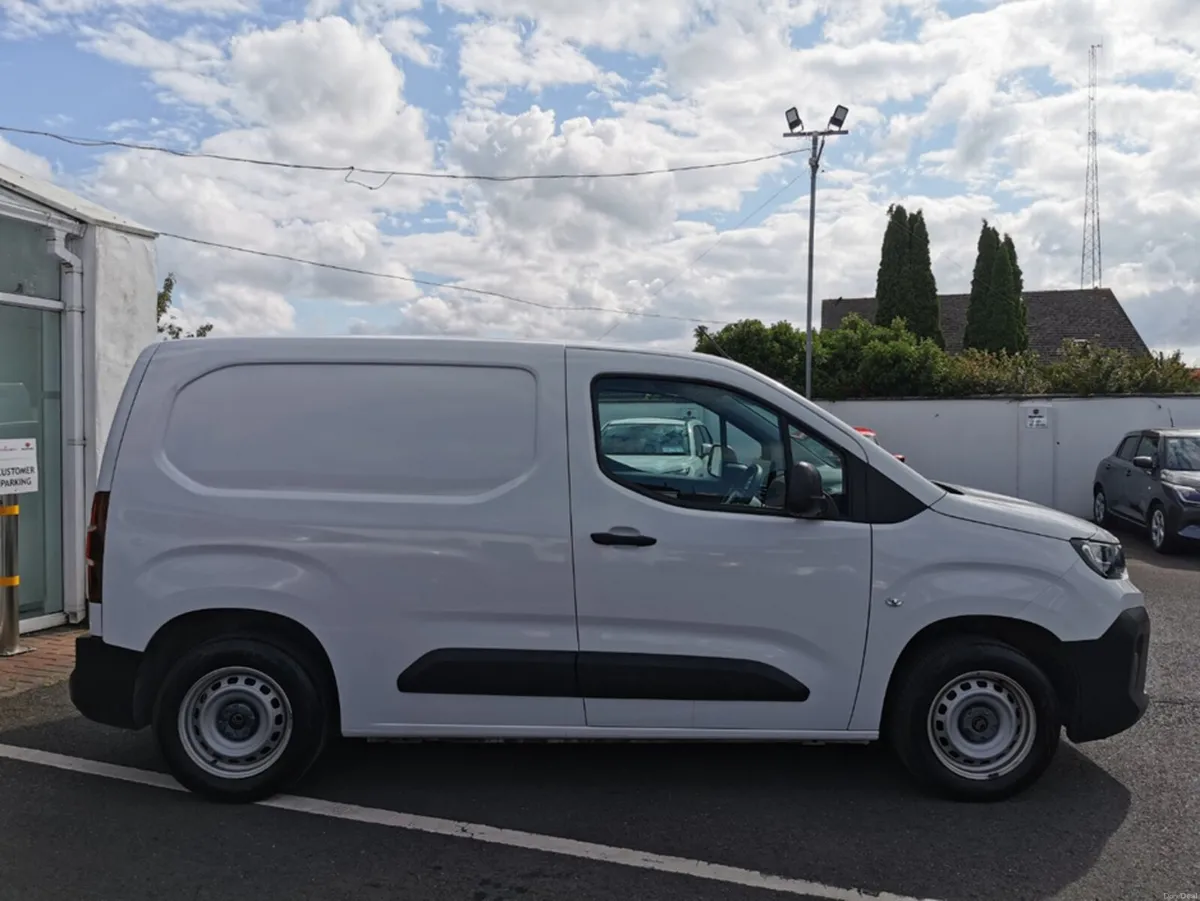 Citroen Berlingo ENTRPRISE BLUE HDI 10 - Image 2