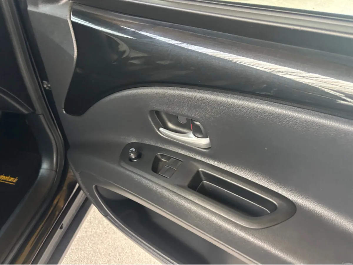 Toyota Aygo X 1.0 PULSE 4DR - Image 2