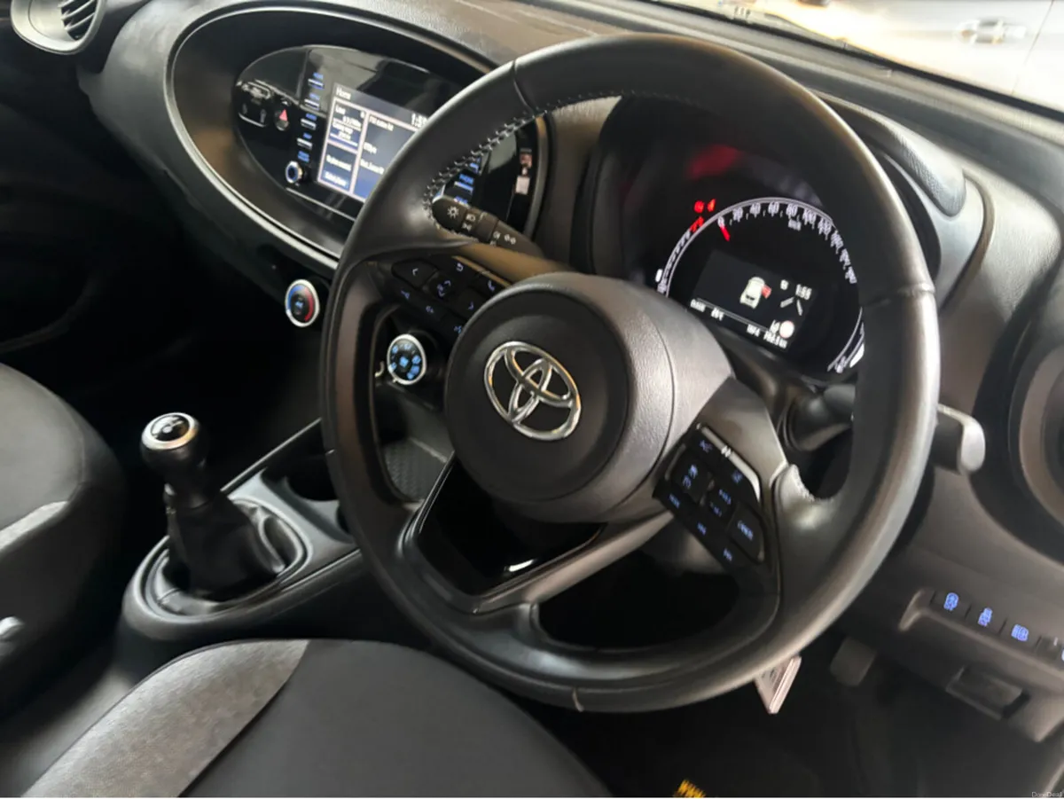 Toyota Aygo X 1.0 PULSE 4DR - Image 5