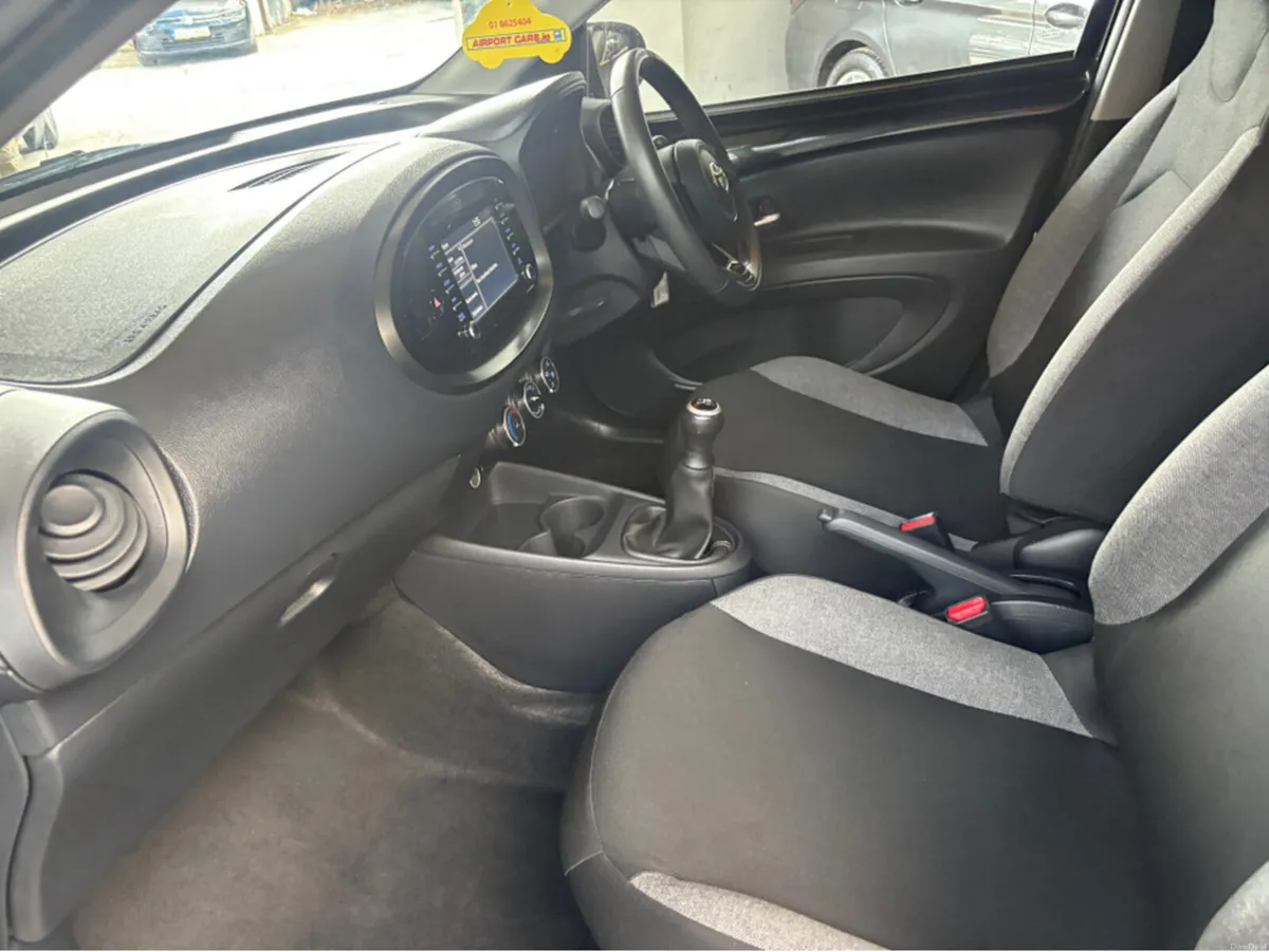 Toyota Aygo X 1.0 PULSE 4DR - Image 4