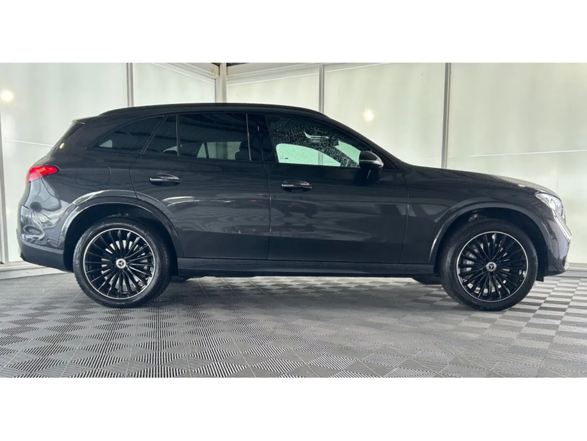 Mercedes-Benz GLC 300 URBAN ED * NIGHT PACK* DE 4M - Image 3