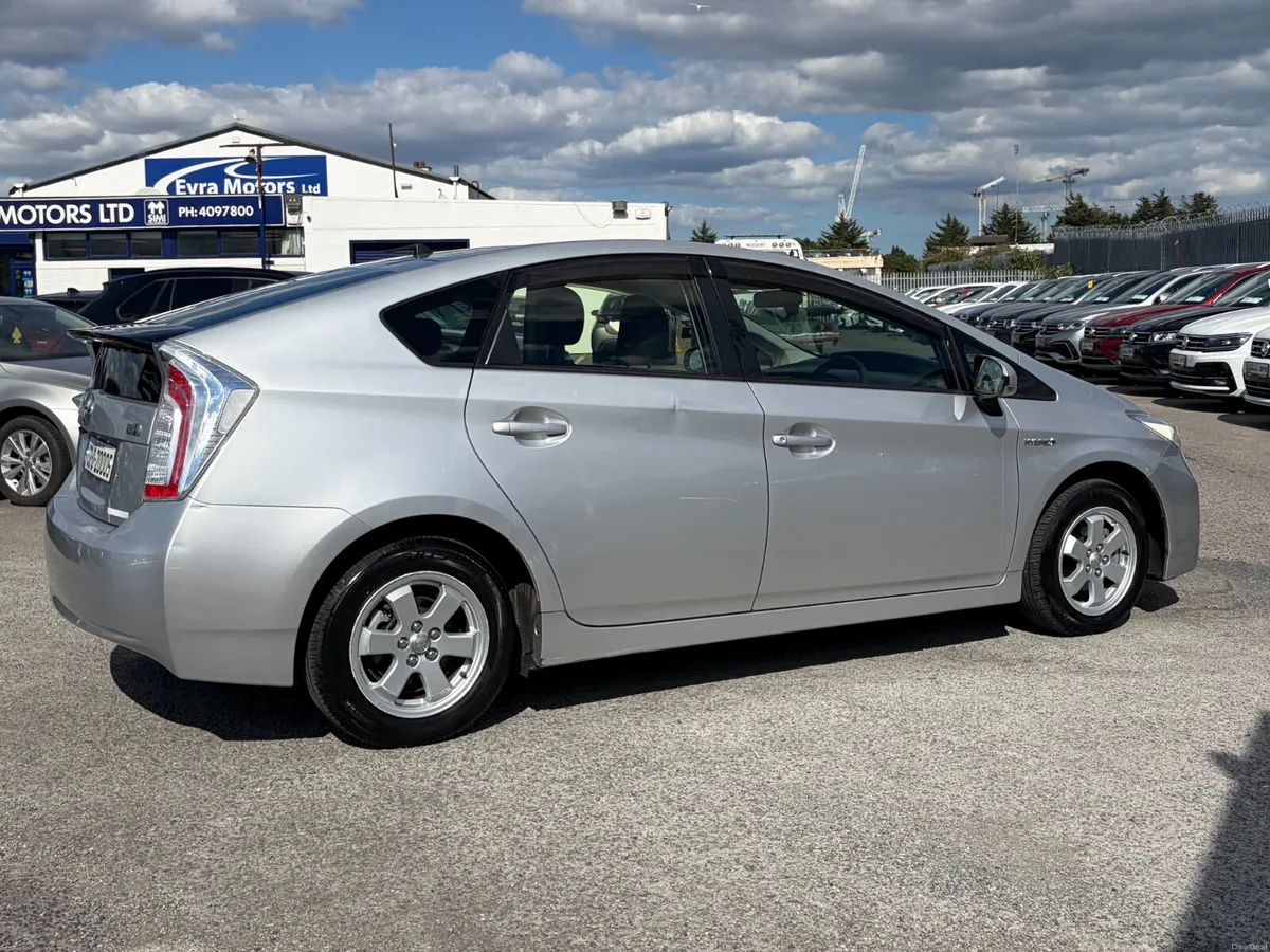 2013 Toyota Prius 1.8 Hybrid Auto Nct 05/27 - Image 4
