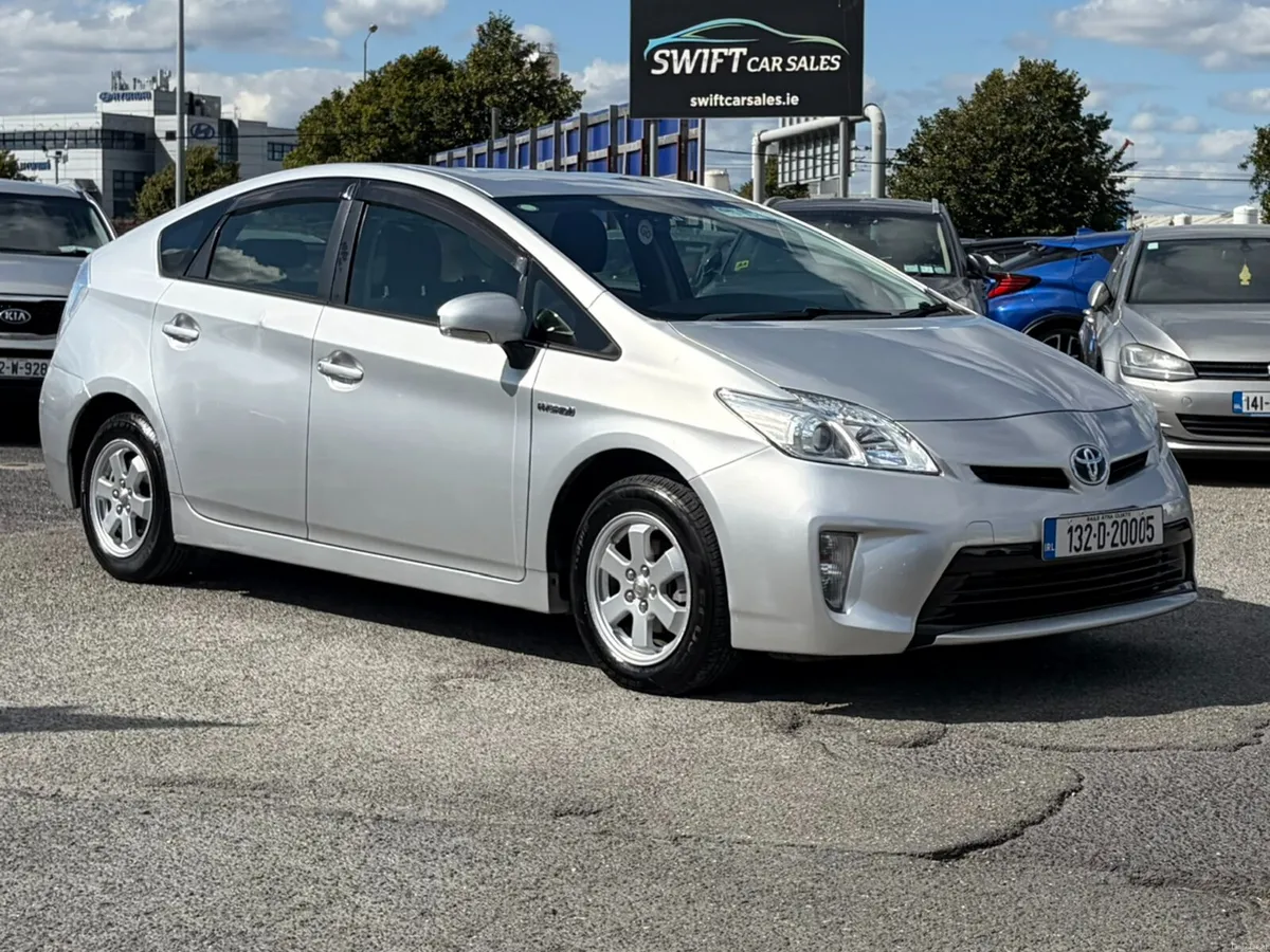 2013 Toyota Prius 1.8 Hybrid Auto Nct 05/27 - Image 1