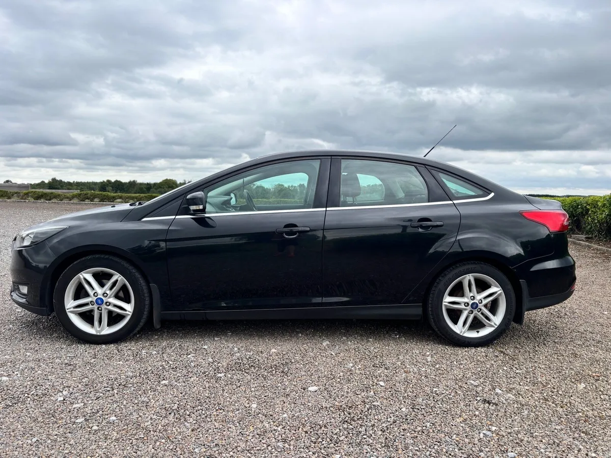 Ford Focus - Image 4