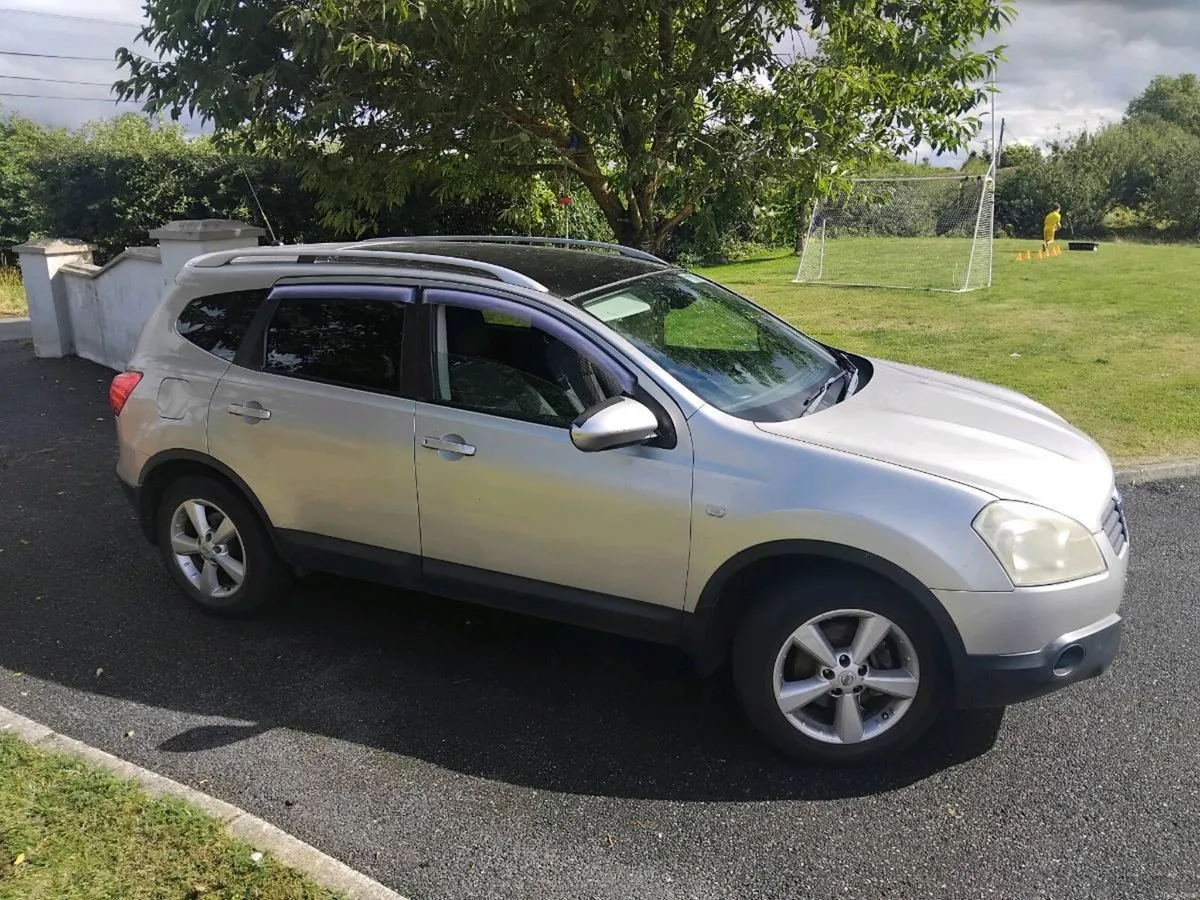 Nissan Qashqai 7 seater - Image 1