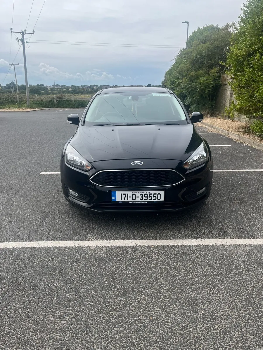 Ford Focus Zetec 1.0 EcoBoost - Image 4