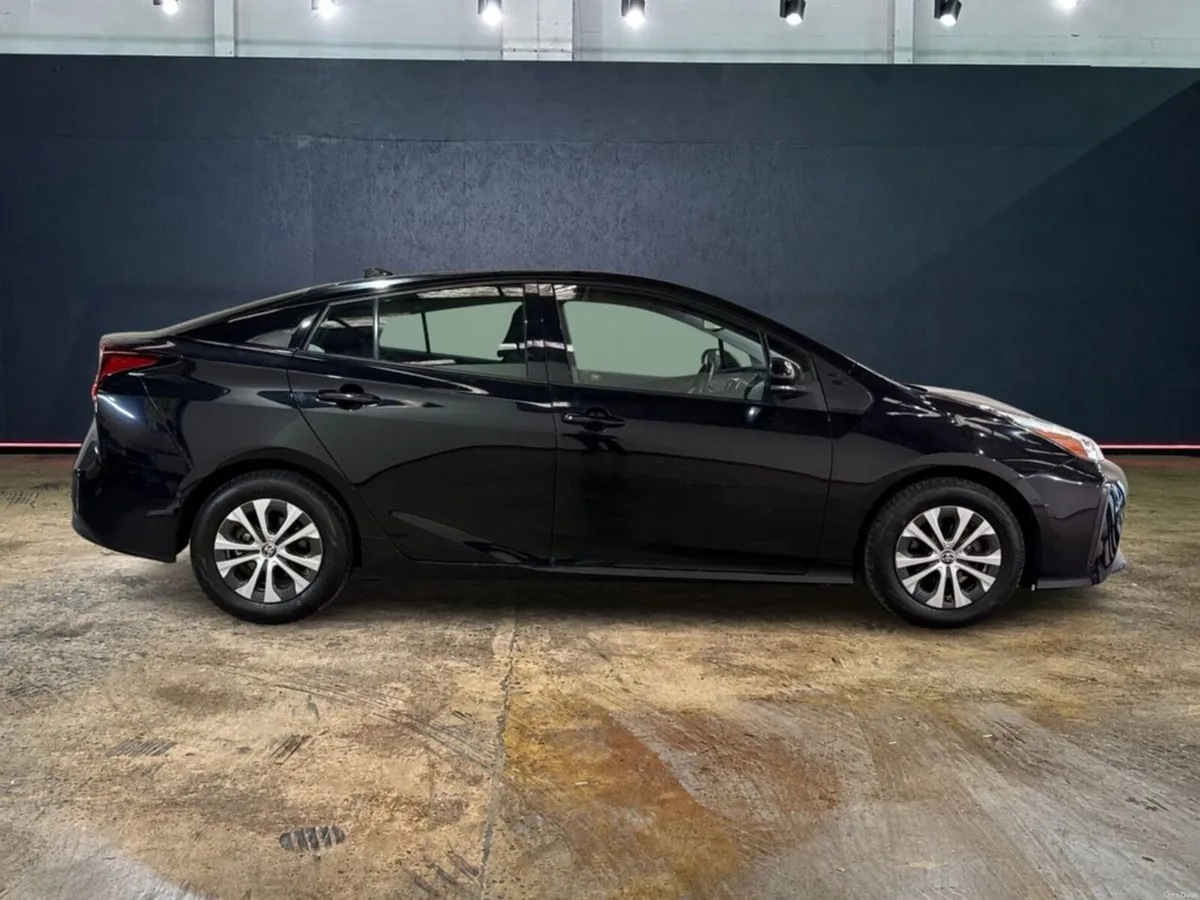Toyota Prius 1.8 HYBRID AUTOMATIC - CRUISE CONTROL - Image 2