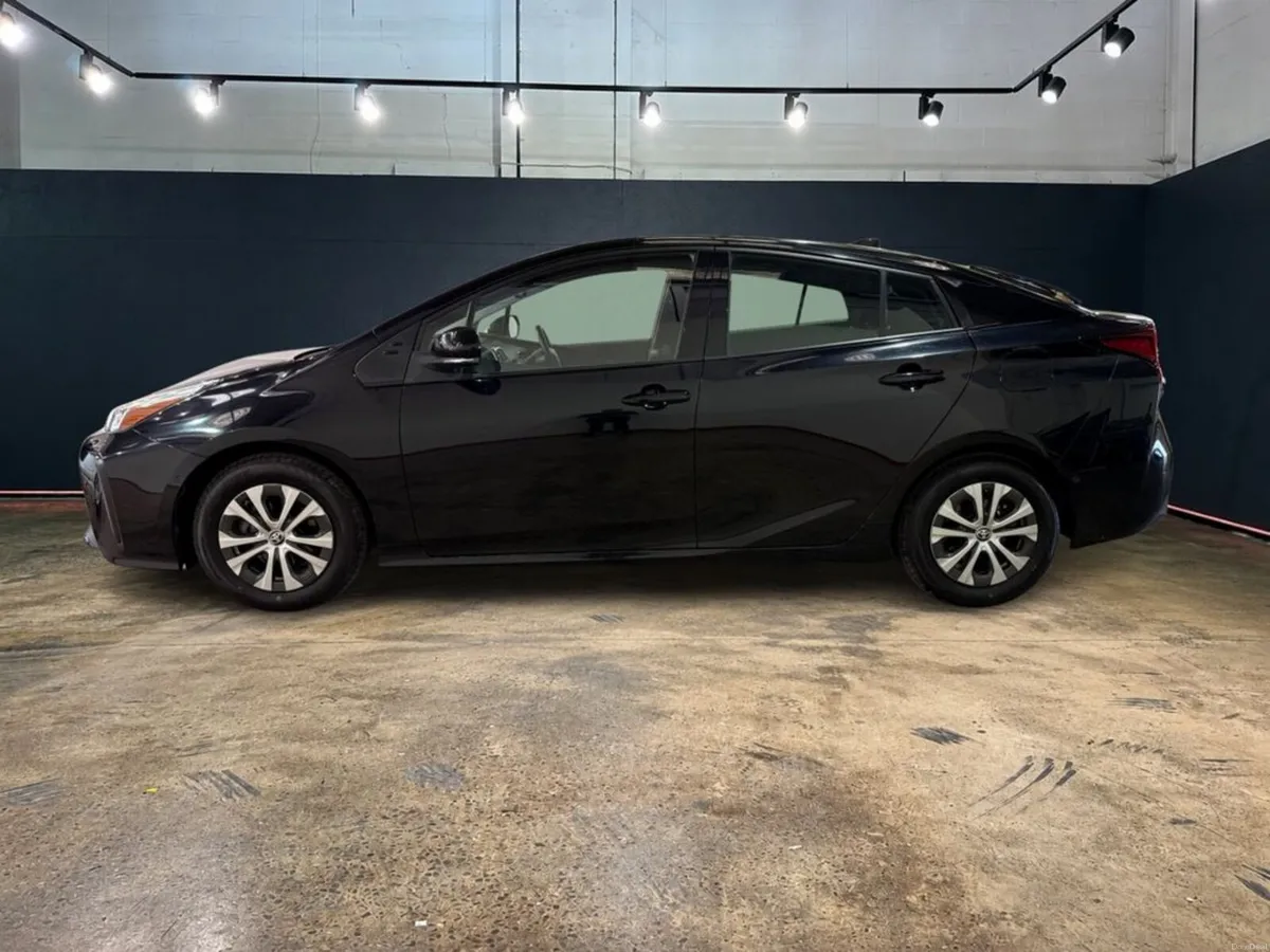 Toyota Prius 1.8 HYBRID AUTOMATIC - CRUISE CONTROL - Image 6