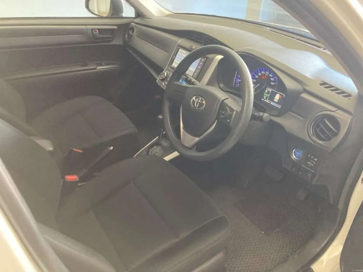 Toyota Corolla 1.5 HYBRID AUTOMATIC - CRUISE CONTR - Image 3