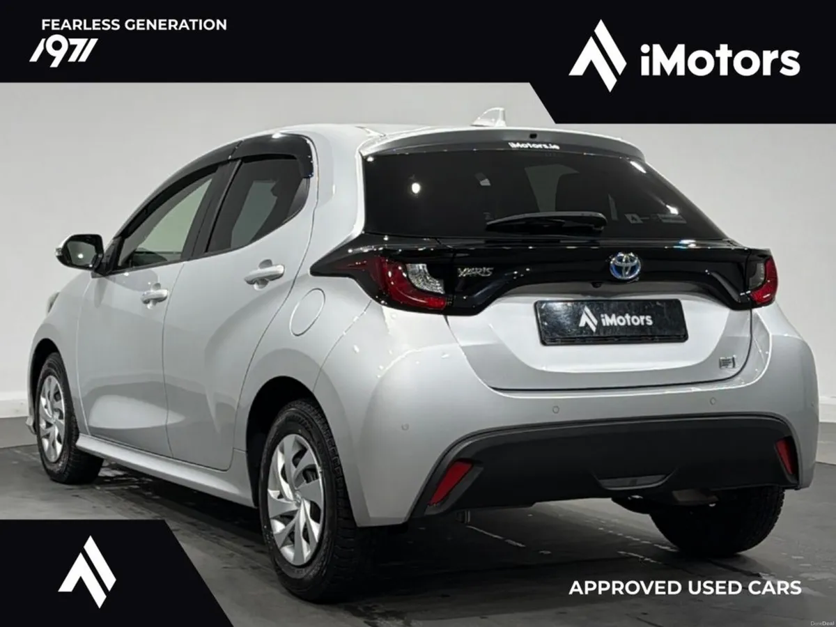 Toyota Yaris Hybrid - Image 6