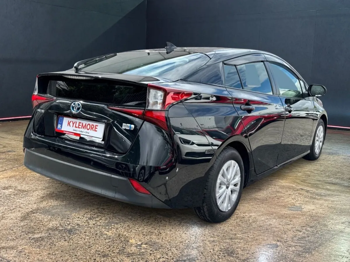 Toyota Prius 1.8 HYBRID AUTOMATIC - CRUISE CONTROL - Image 3