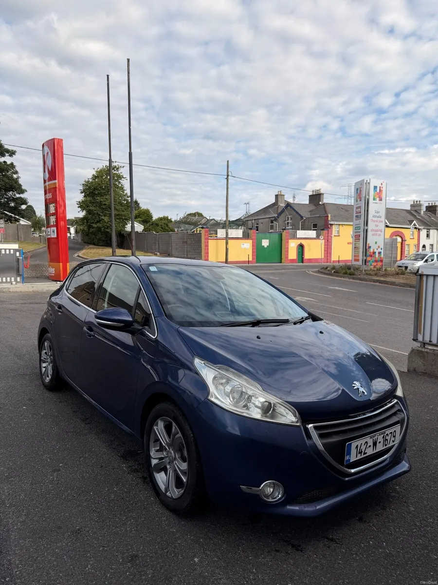Peugeot 208 2014 - Image 1