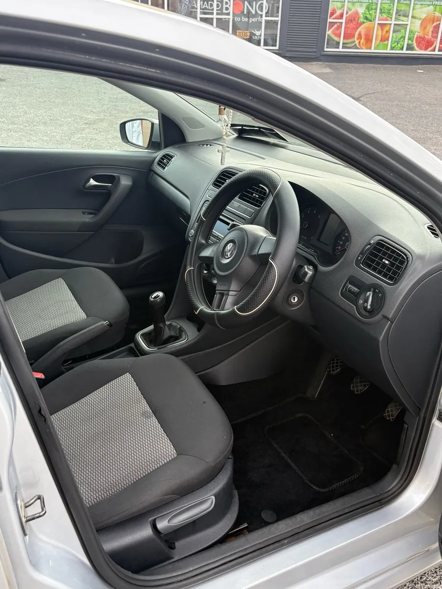 2012 VW polo - Image 5