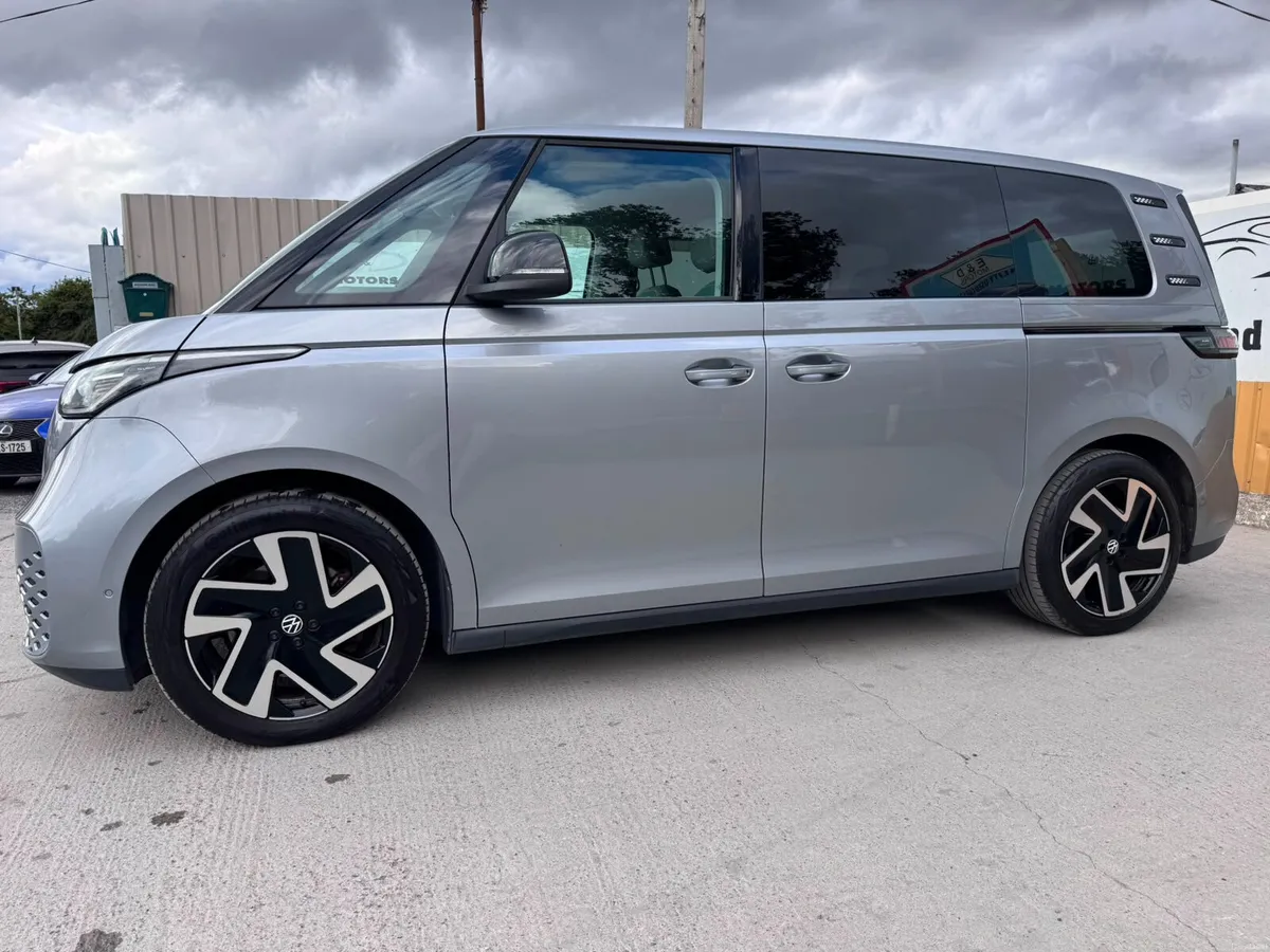222 VW ID.BUZZ PRO 15 MAX 77KWH 204BHP SWB 5DR - Image 5