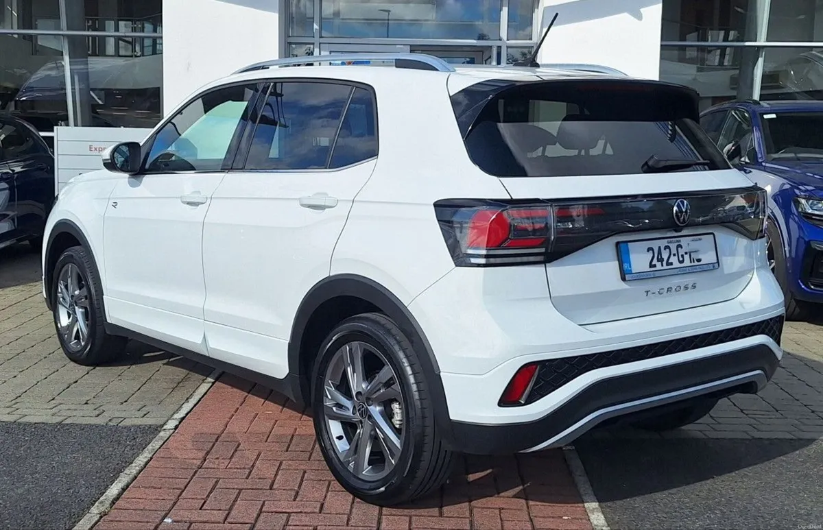 Volkswagen T-Cross R-Line 1.0 TSI 115HP **REAR VIE - Image 4