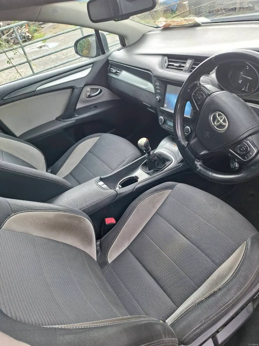 TOYOTA AVENSIS 2016 - Image 5