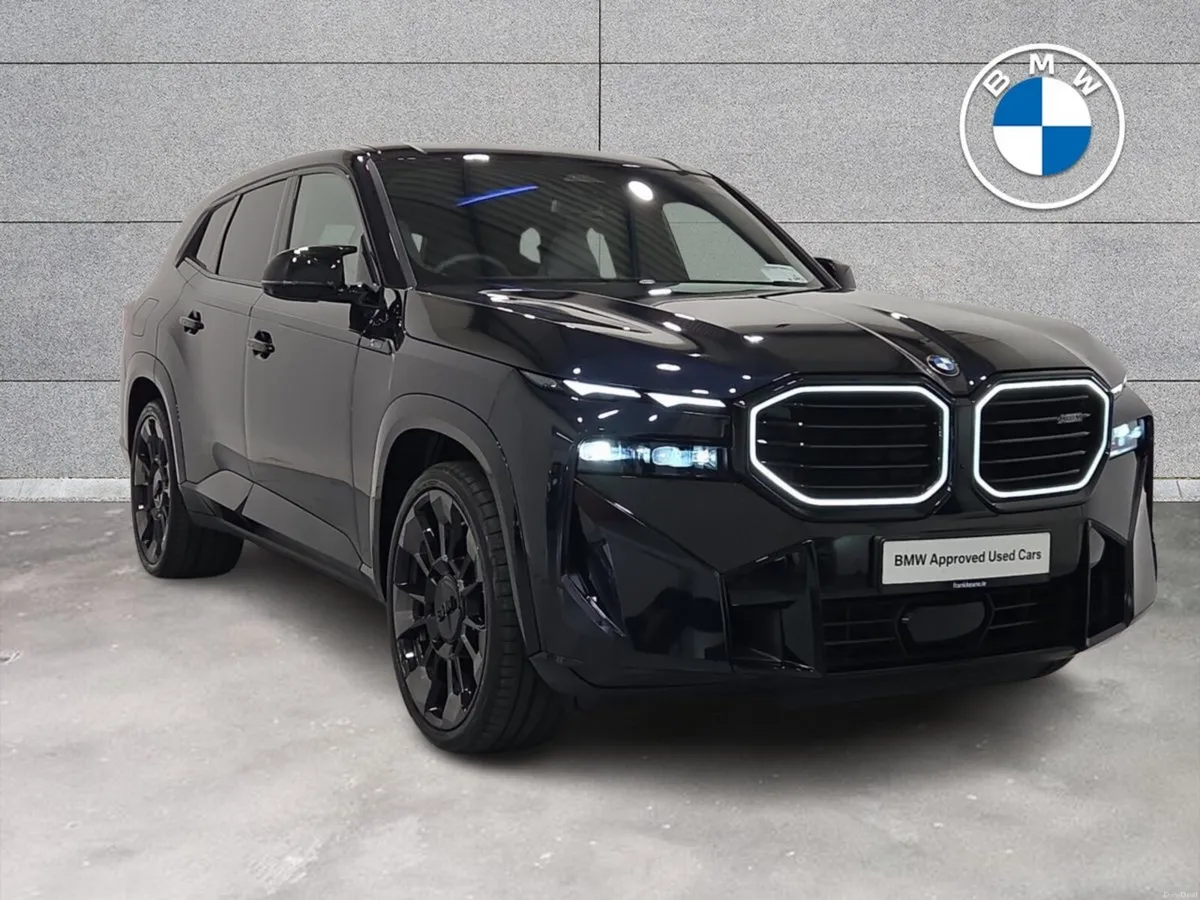 BMW XM XM 50e - Image 1
