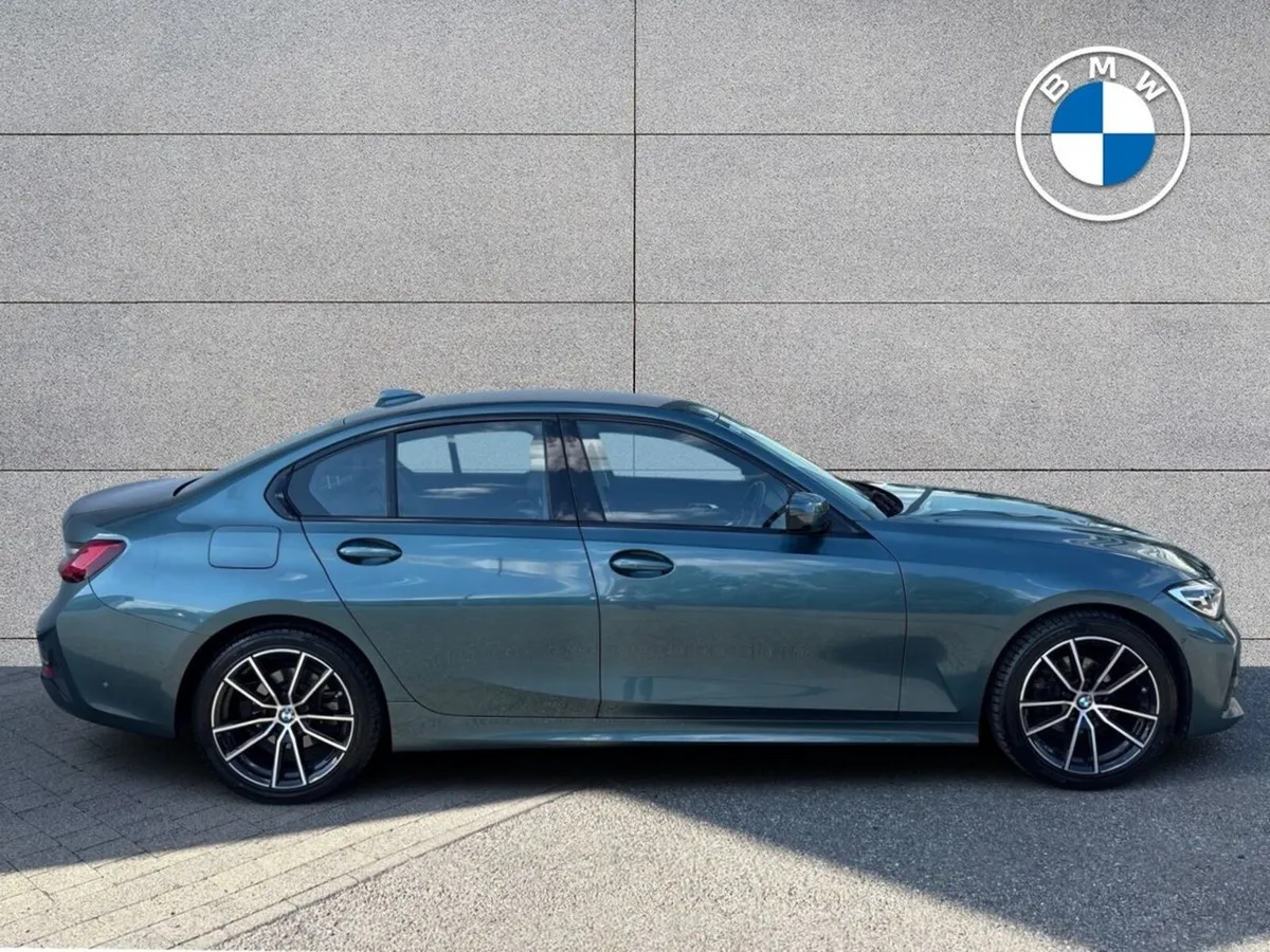 BMW 3-Series 318d Sport Saloon - Image 3