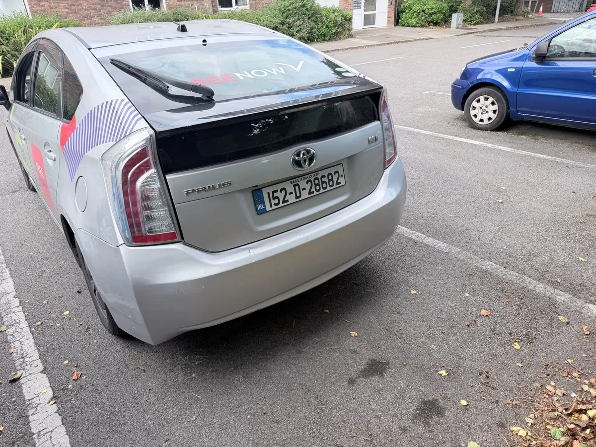 Toyota Prius - Image 2