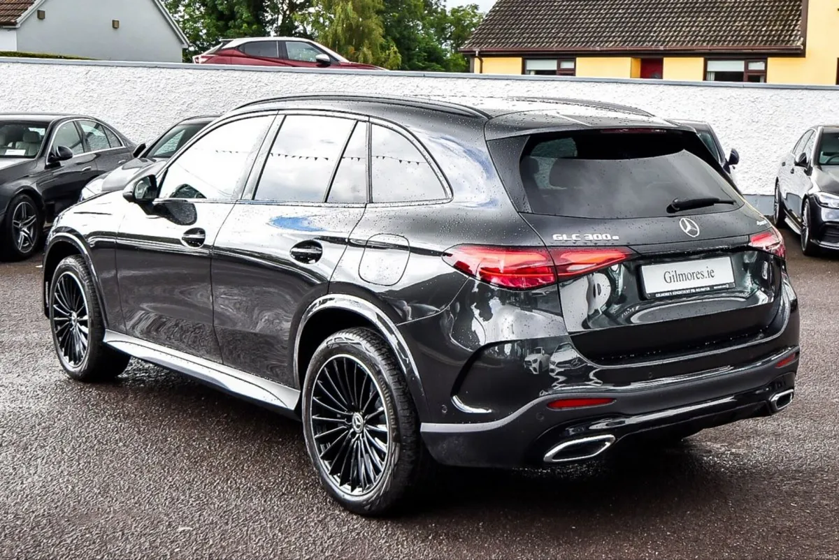Mercedes-Benz GLC 300e AMG 4Matic Night Pack 313bh - Image 4