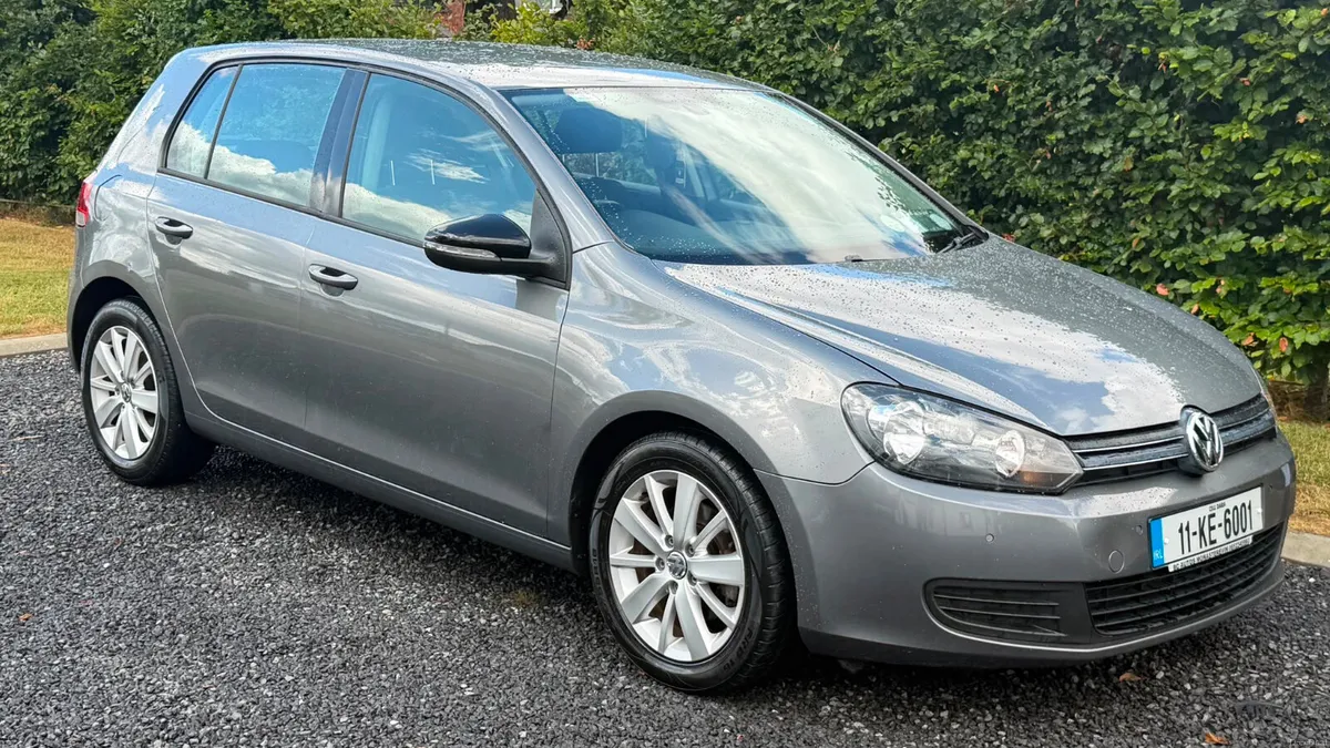 2011 Volkswagen Golf Match 1.6 Tdi Bluemotion - Image 1