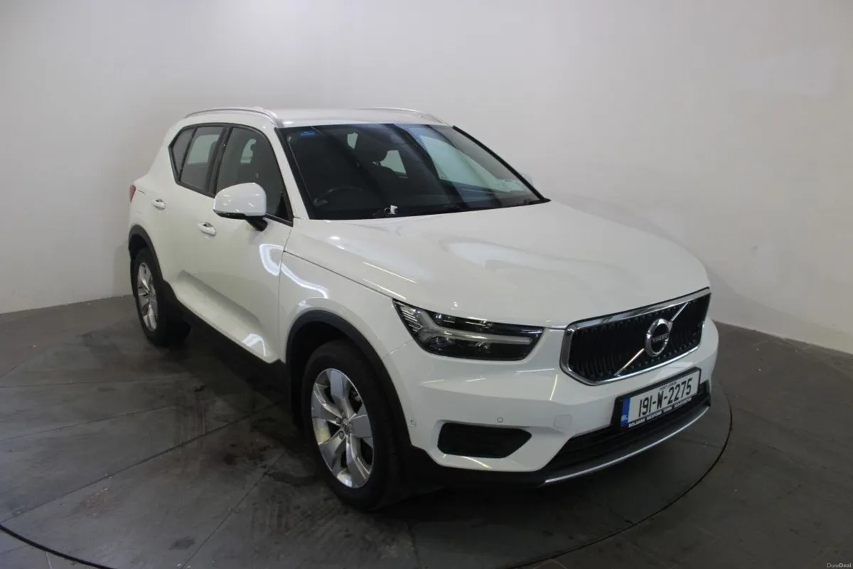 Volvo XC40 D3 (150hp) Momentum- TENDER 12 - Image 1