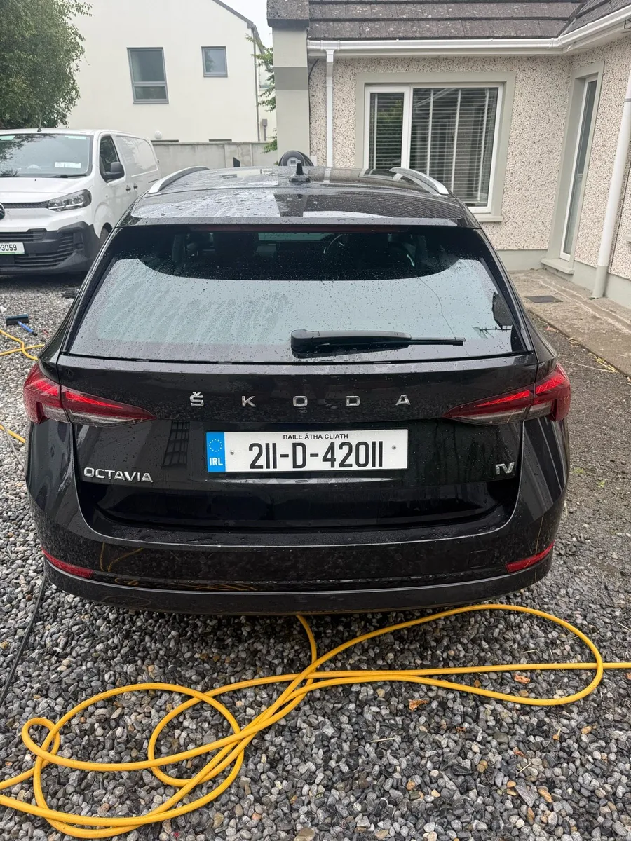 SKODA OCTAVIA 1.4TSI IV SE Automatic - Image 3