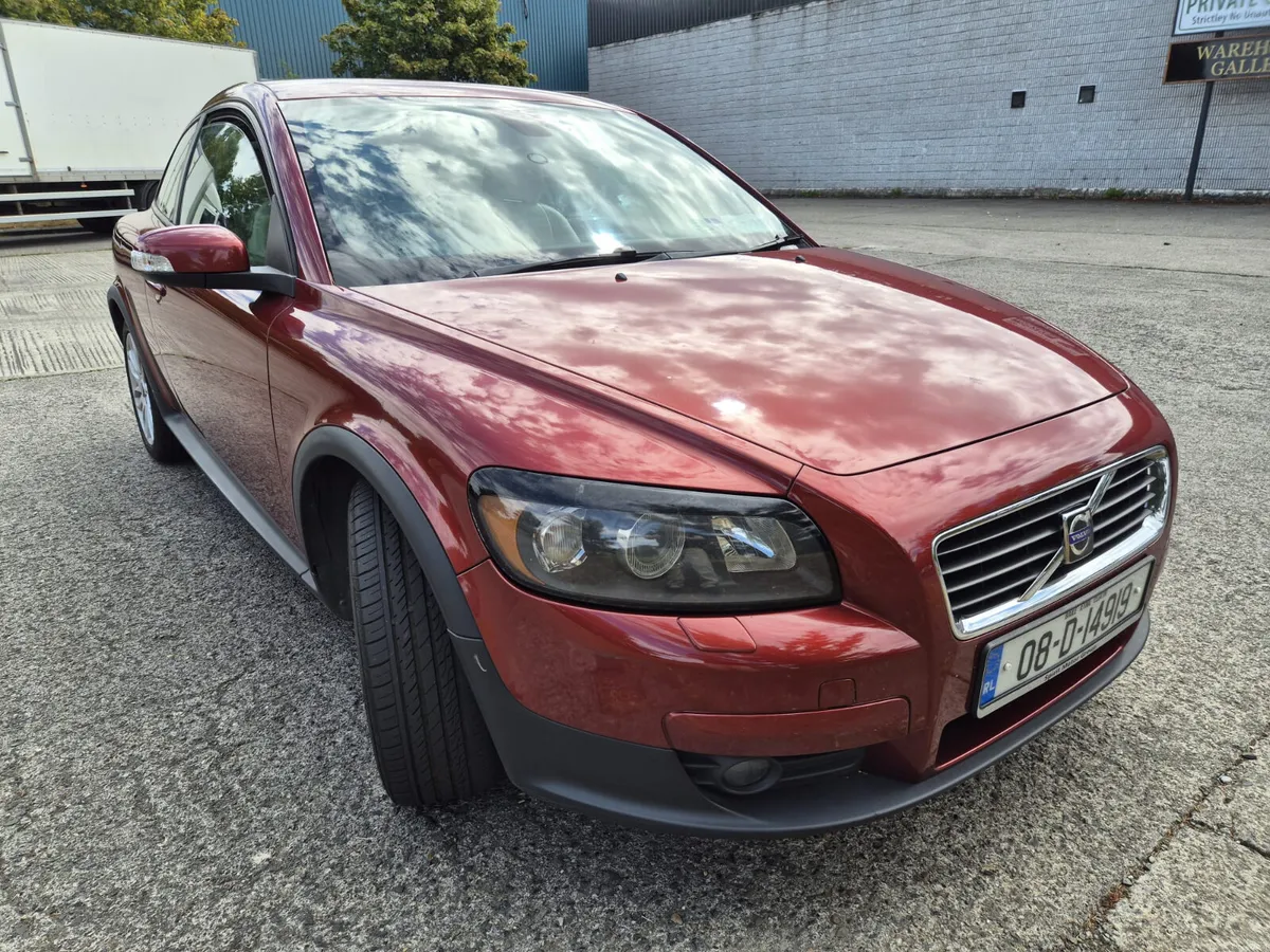 MINT Volvo C30 2008 Comes with New NCT - Image 3