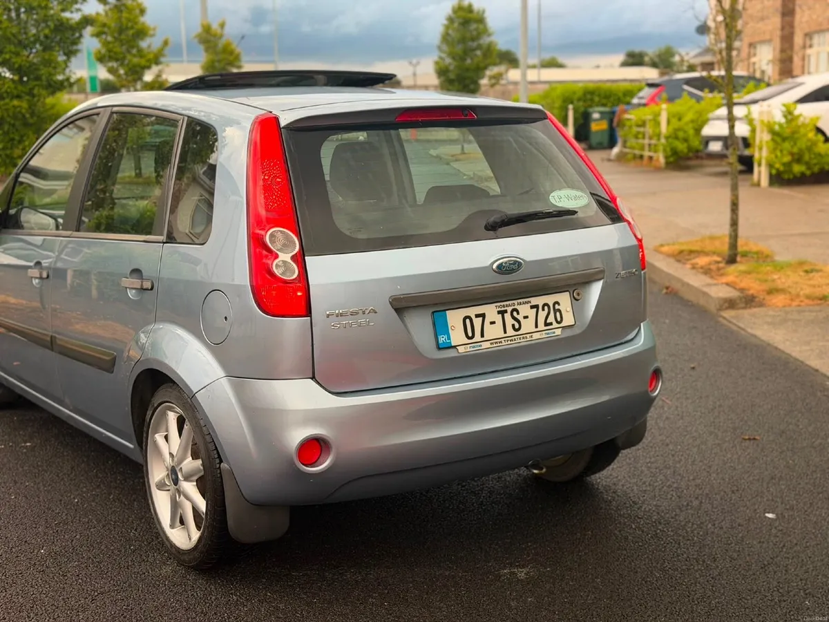 SUNROOF LOW KM 🚗 2007 Ford Fiesta 1.2 Petrol - Image 3