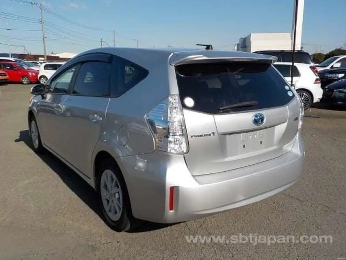 Beautiful Prius. VERY LOW mileage. - Image 4