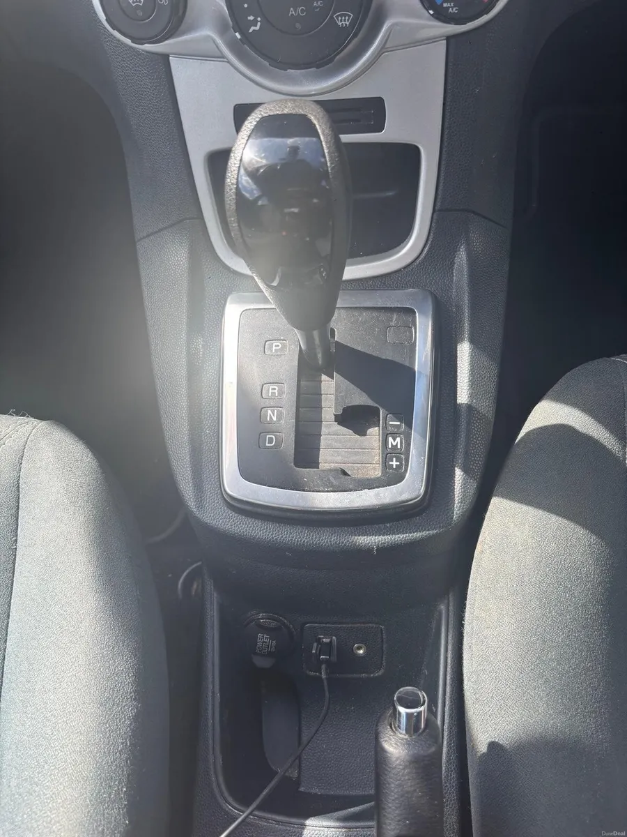 Ford Fiesta 2011 - Image 4