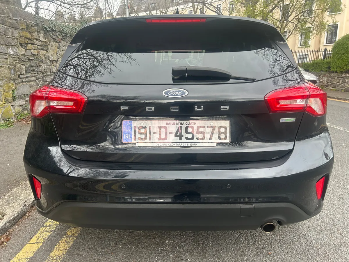 2019 FORD FOCUS ZETEC PETROL NCT FEBRUARY 2027 - Image 6