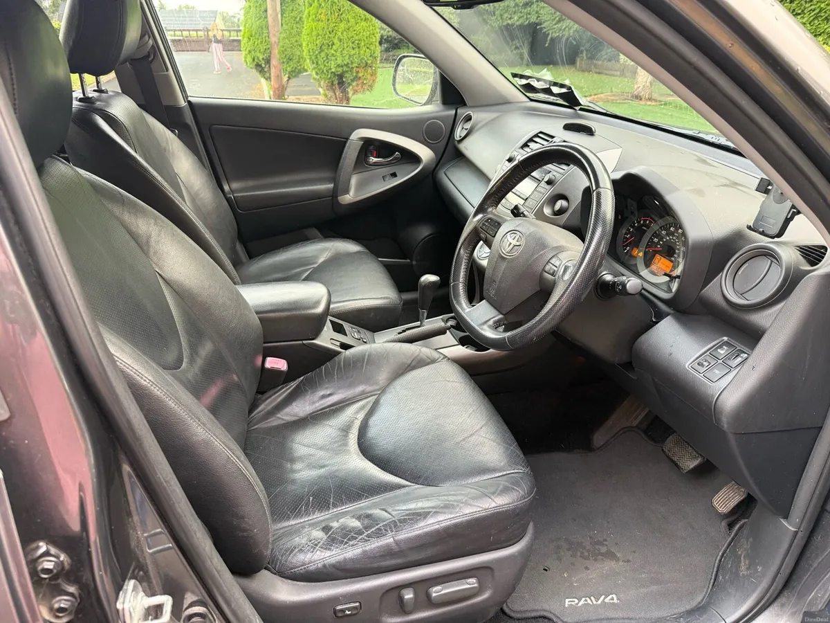 Toyota rav4 - Image 4