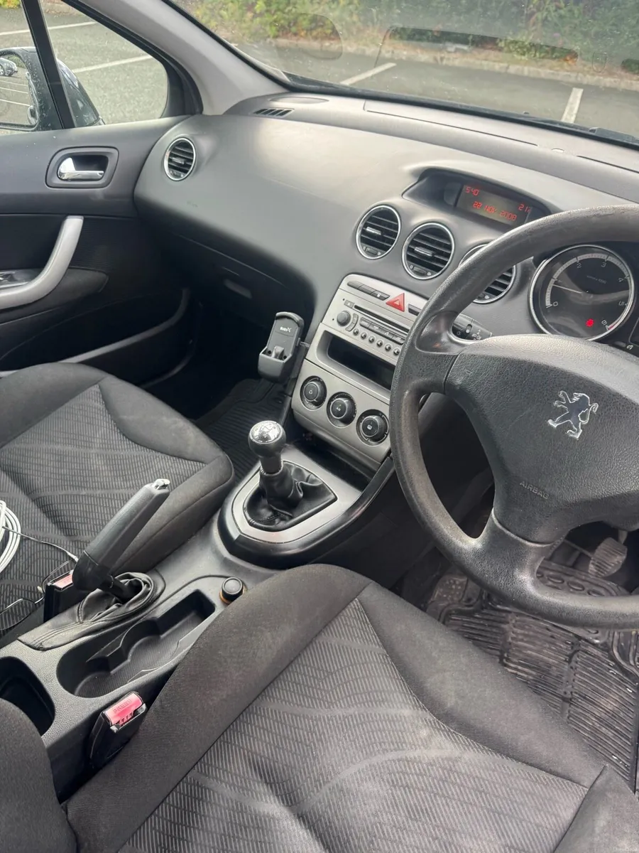 Peugeot 308 - Image 5