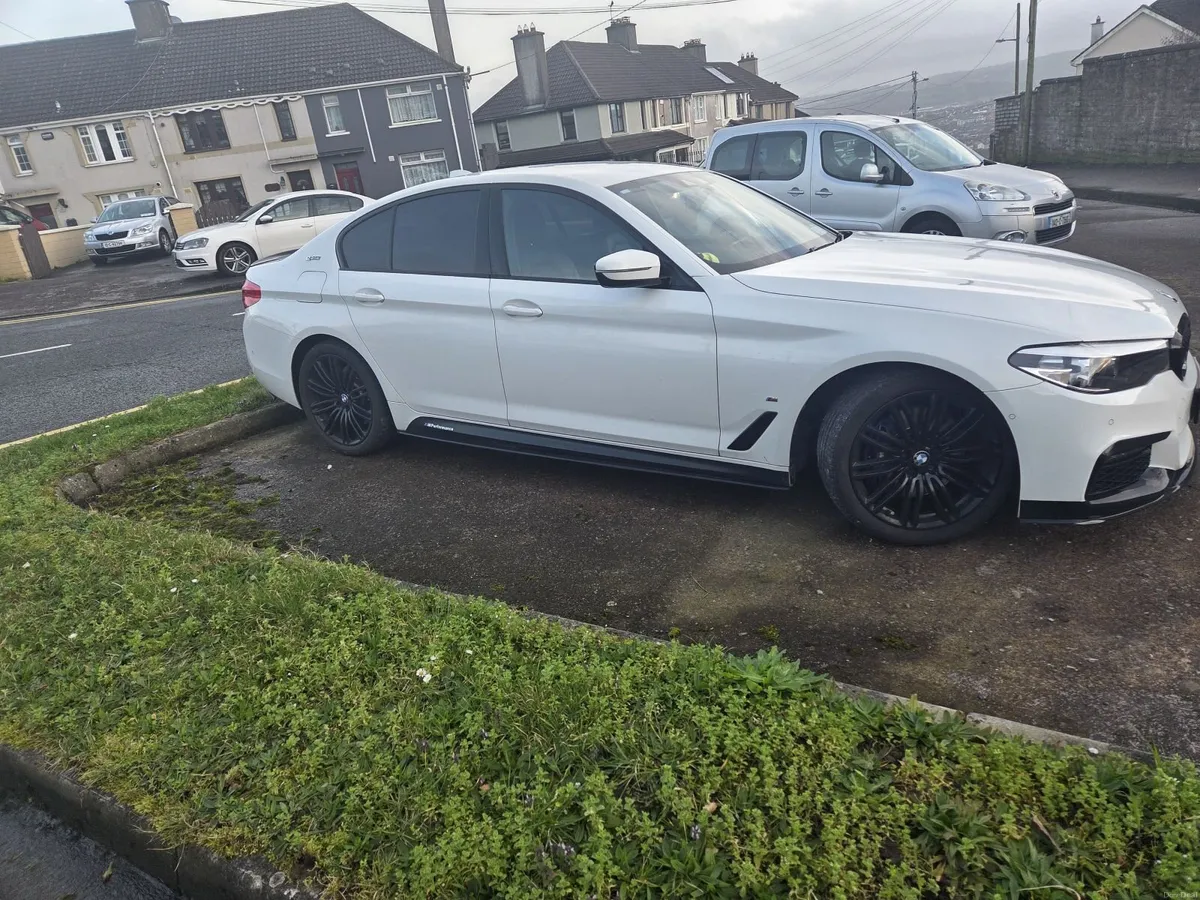 BMW 5-Series 2018 - Image 6