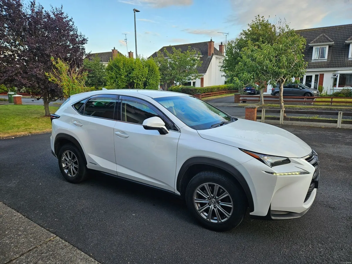 Lexus NX 300H 2014 - Image 6
