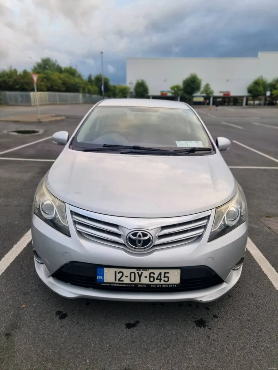 Toyota Avensis 2012 - Image 1