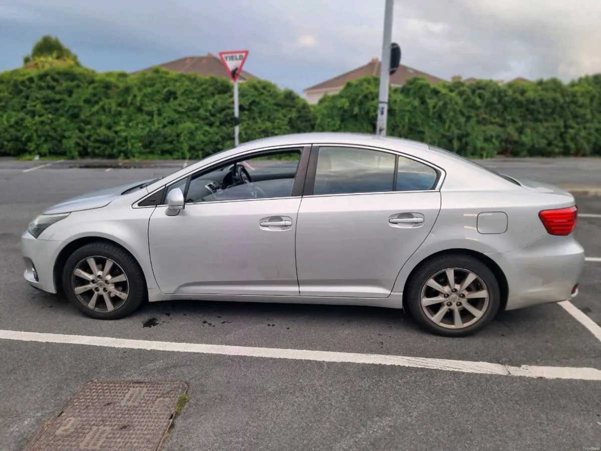 Toyota Avensis 2012 - Image 3
